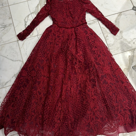 Formal gown - Picture 4 of 8